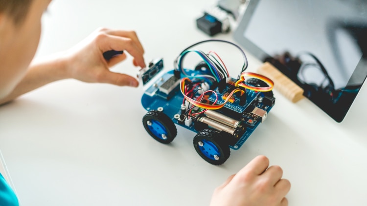 20210713_stem toys_750x422.jpg