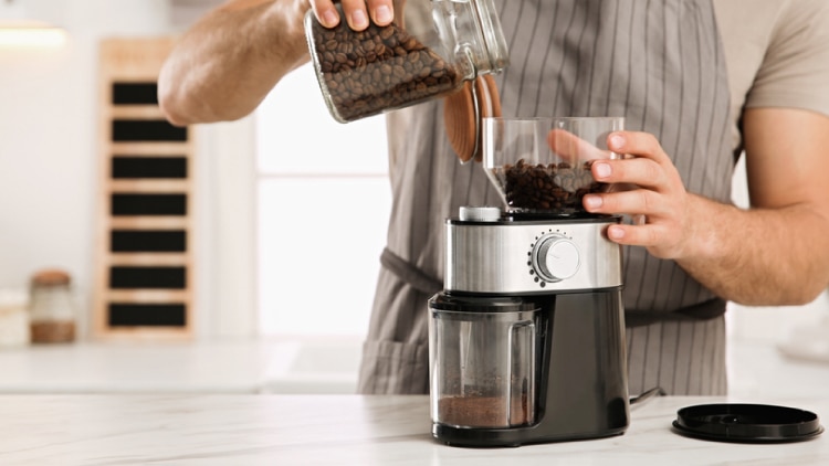 202502_buyingguide_Coffee-Grinder_750x422.jpg