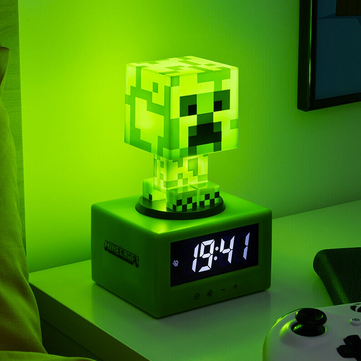 Minecraft-Creeper-3i-13139642.jpg